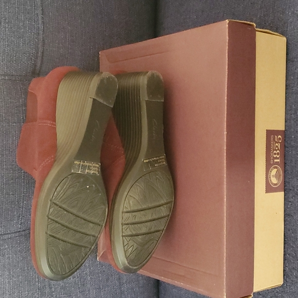 Booties - Picture 5 of 6